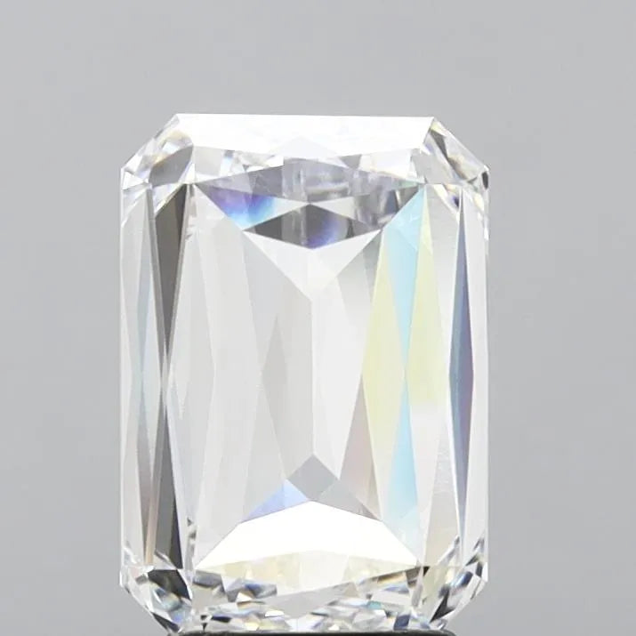 4.08 Carats RADIANT Diamond