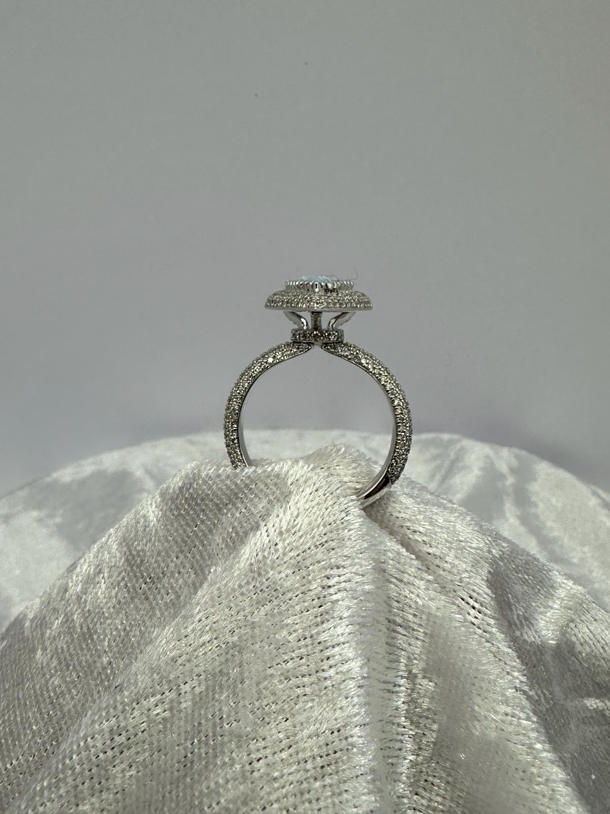 Stunning Aquamarine and diamond ring. 4.6+ total carats
